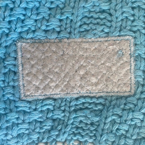 Taylor Swift Official 1989 Cardigan - Picture 4 of 11